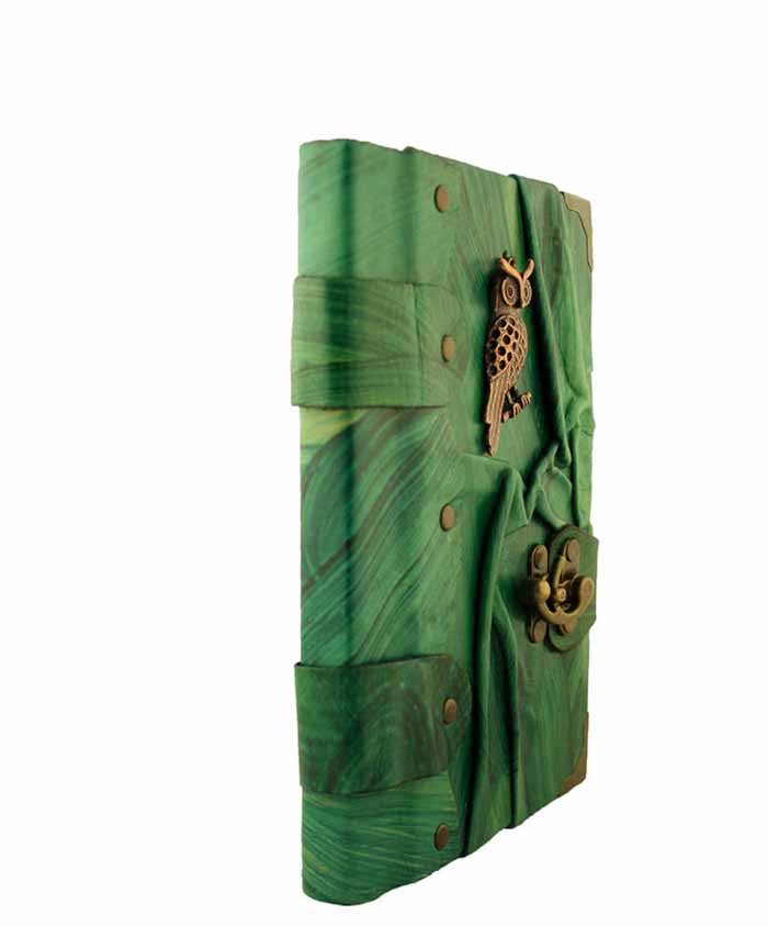 sitting-owl-green-4
